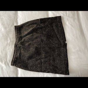 Short Gray Threaded Skirt